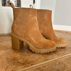 Dolce Vita – Clovis Suede Platform lugged heel booties caramel 8.5M